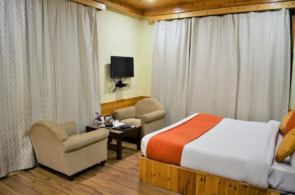 Gezellig Inn - Tree Hill Cottages&Kanyal Villas Manāli Kültér fotó