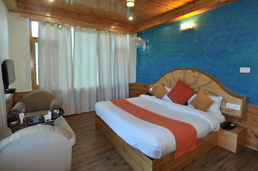 Gezellig Inn - Tree Hill Cottages&Kanyal Villas Manāli Kültér fotó